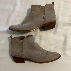 Light tan Sam & Libby booties